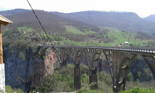 Экскурсия в Черногории: мост Джурджевича