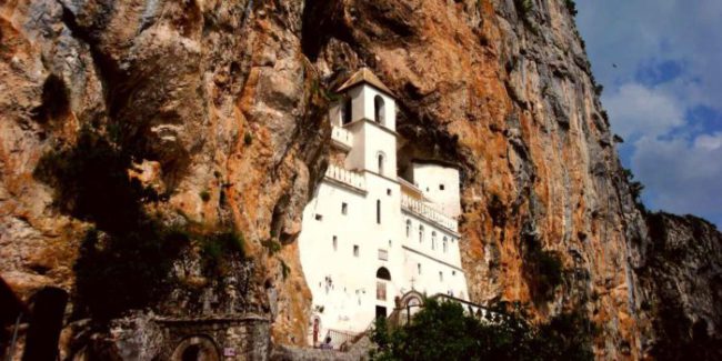 Достопримечательности Черногории.  Монастырь Острог