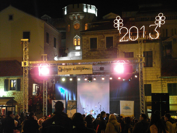 Фестиваль мимозы в Герцег Нови