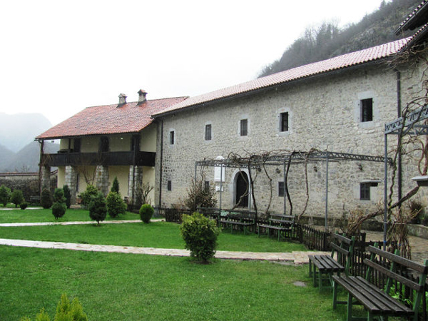 Отзыв по отдыху в сказочной Черногории весной