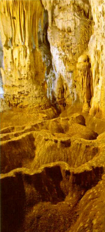 Вратна и Райкова пещера