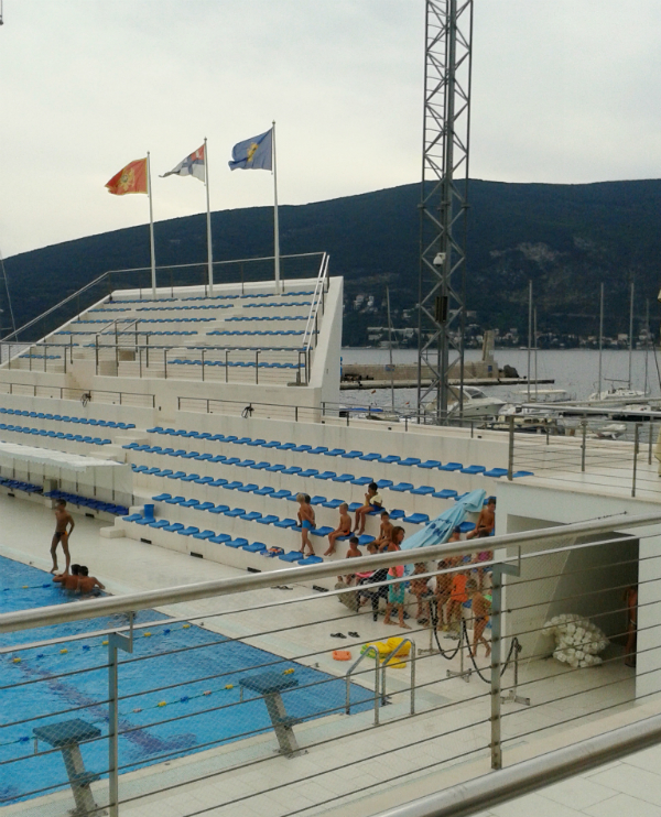 Занятия плаваньем для детей в Герцег Нови