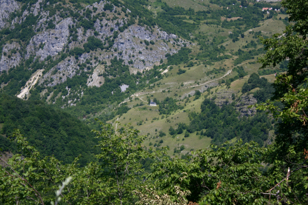 Экскурсия в Черногории на Черное озеро