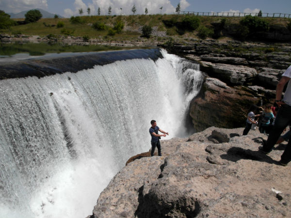 .Экскурсия в Черногории. Водопад в Подгорице