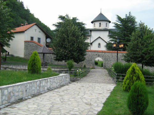 Во время экскурсии посетим монастырь Морача