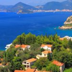 Владельцы нелегальных объектов недвижимости в Черногории будут платить больше